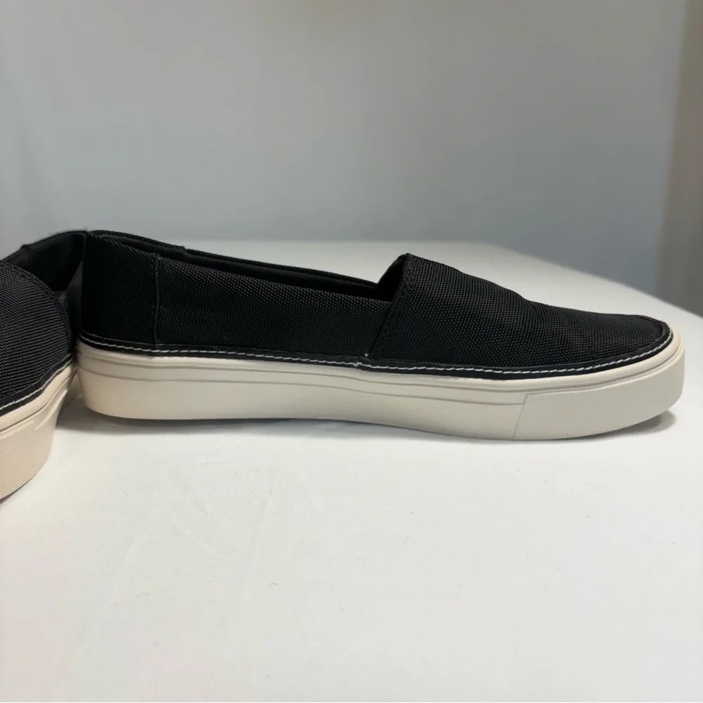 Toms Women's Parker Slip On Sneaker Shoe Texture Fabric Black‎ Size 7.5